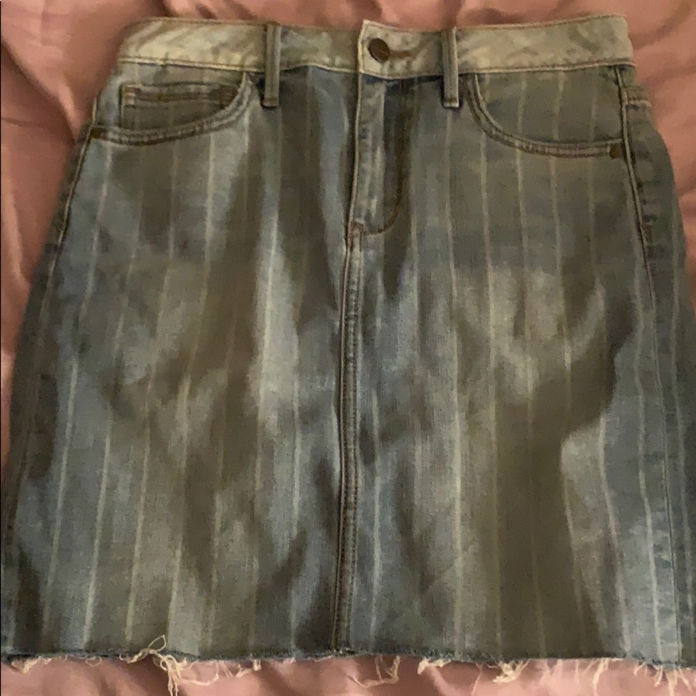 SAM EDLEMAN JENNY SKIRT. NEVER BEEN WORN